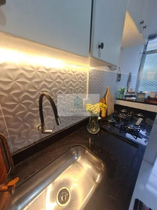 Imagem Apartamento à venda em Camorim, Rio de Janeiro-RJ com 2 quartos, 1 sala, 1 banheiro e 1 vaga de garagem!