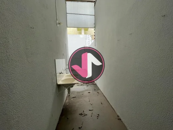 Imagem Atenção, você que busca conforto e praticidade em um imóvel, essa casa no bairro Verdão, em Cui...