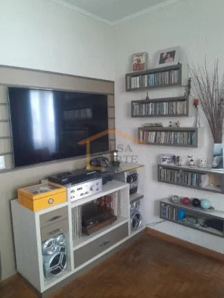 Imagem Apartamento com 95m² de área útil, com piso de madeira que traz aconchego para as salas e seus 3 ...