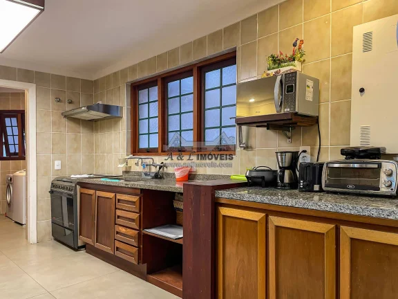 Imagem Cobertura Duplex em Capivari, 2 suítes, mezanino com lazer interno