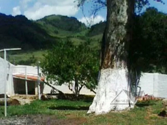Imagem Casa-Terrea-para-Venda-em-Centro-Paraisopolis-MG