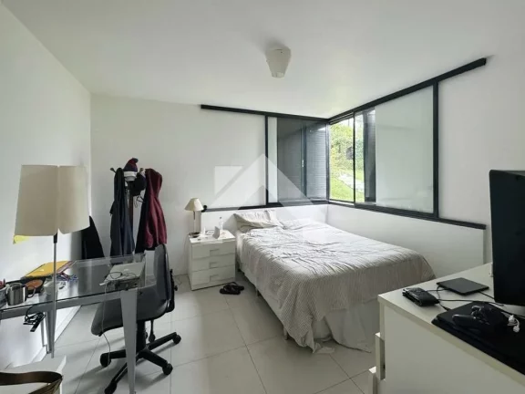 Imagem Casa de Condomínio em Palos Verdes - Cotia