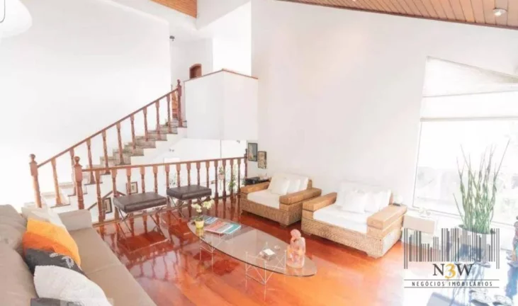 Imagem Casa à venda no City América São Paulo SP com 5 dormitórios, 5 suítes, 6 vagas de garagem e 383m².