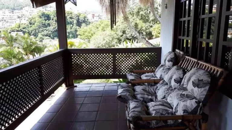 Imagem VENDO ESTA LINDA CASA EM NOVA FRIBURGO RJ. BAIRRO: PARQUE SÃO CLEMENTE.