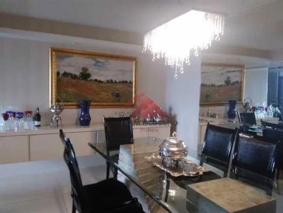 Imagem Apartamento com 4 dormitórios à venda, 240 m² por R$ 3.200.000,00 - Icaraí - Niterói/RJ