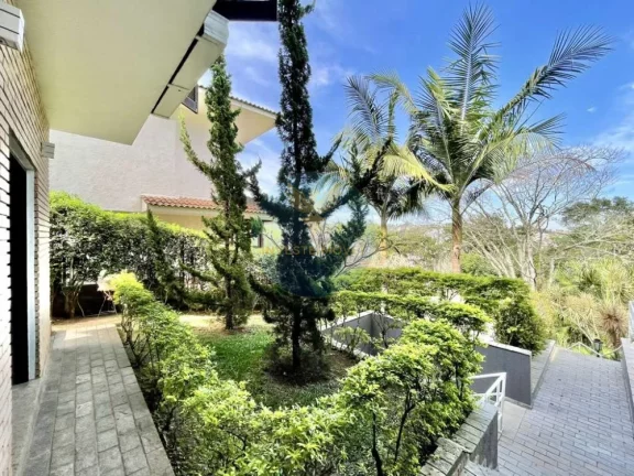 Imagem Casa em Condomínio a Venda no bairro Granja Viana - Carapicuíba, SP