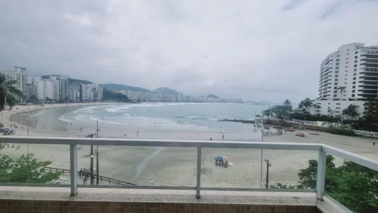 Imagem Apartamento com 3 dormitórios à venda, 150 m² - Astúrias - Guarujá/SP