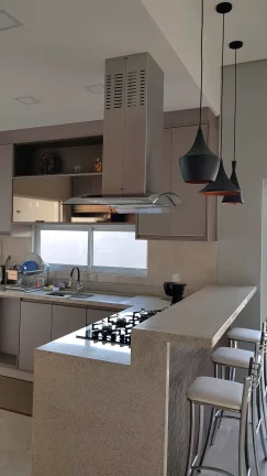 Imagem Casa em condomínio fechado á venda com 3 quartos em Forquilhas