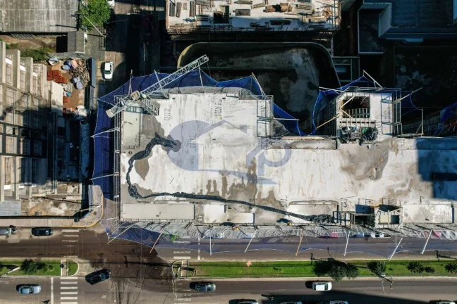 Imagem Apartamento á venda com 3 suítes no centro de Torres/RS