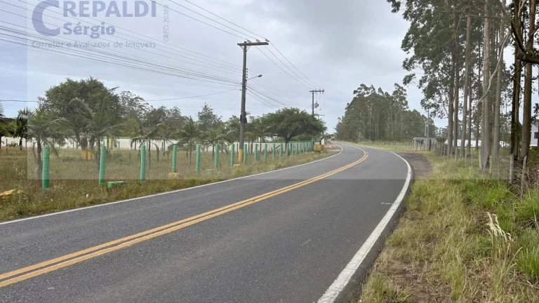 Imagem Oportunidade única: Sítio à venda em Balneário Rincão-SC, com 34.485,02 m² de área!
