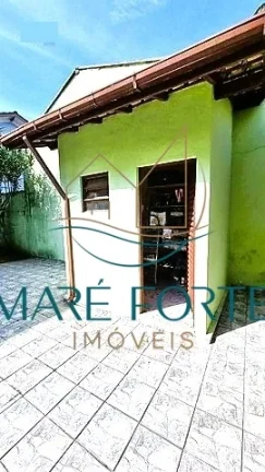 Imagem AMPLA CASA COM CHURRASQUEIRA E QUINTAL