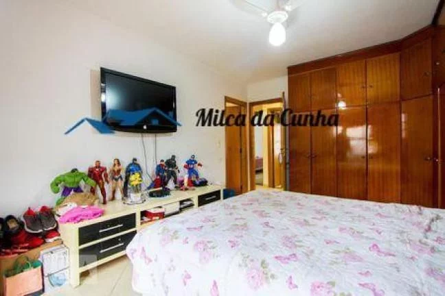 Imagem Sobrado à Venda com 3 dormitórios, 3 vagas, 207m² Construção, Jd Stella, Santo André