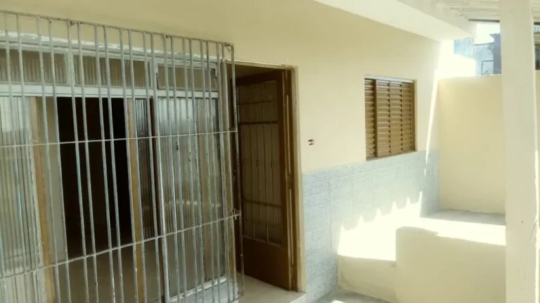 Imagem Casa com 2 dormitórios à venda, 170 m² por R$ 250.000,00 - Cidade Boa Vista - Suzano/SP