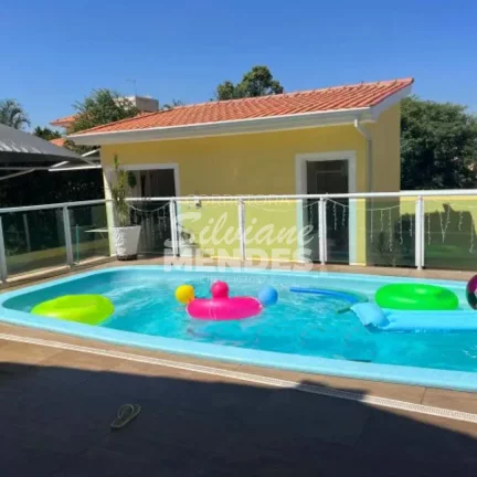 Imagem Excelente casa 280 m² com piscina no condomínio Vivendas do Lago