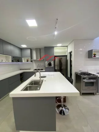Imagem Sobrado em Condomínio para Venda em Campinas / SP no bairro Swiss Park