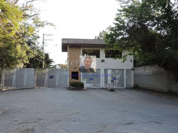 Imagem Vende-se Casa no Cond Terras do Madeira -3d/1ste MODERNA INTEGRADA.