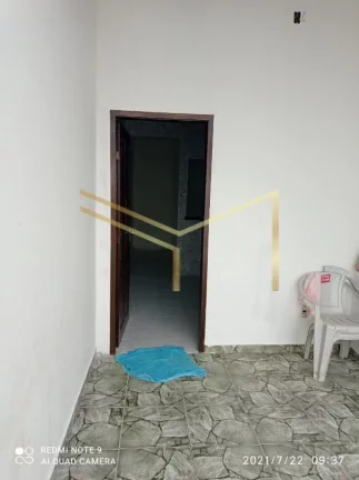 Imagem Excelente casa solta dos dois lados, bem ventilada