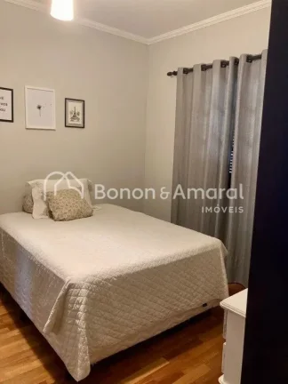 Imagem Casa bem localizada no bairro Chapadão, em uma rua tranquila, próxima a rodovias e comércios.

O ...