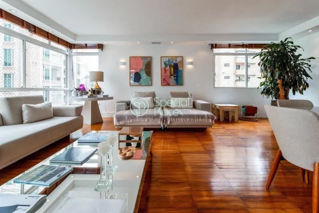Imagem Excelente apartamento à venda no miolo do Jardim América - Área: 218m² - 03 suítes - Sala de es...