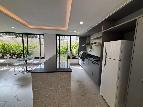 Imagem Apartamento à Venda com 2 dormitórios e vaga demarcada em José Menino, Santos/SP