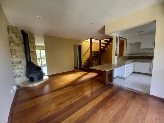 Apartamento para Venda em Teresópolis / RJ no bairro Bom Retiro