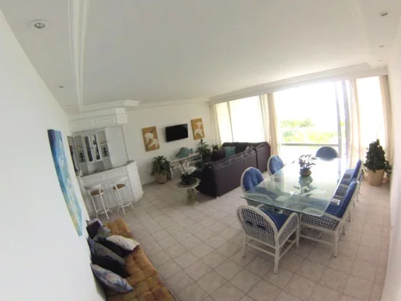 Imagem Pitangueiras Frente Total ao Mar, Melhor Prédio e Localização, 2 Garagens, Varanda com Vista Espetacular ao Mar.