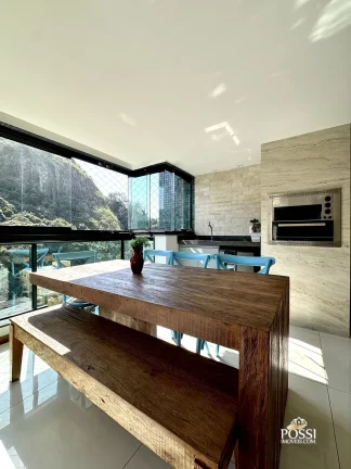 Imagem Ed. GREEN TOWER - Apartamento amplo com 4 Quartos (2 Suítes) à venda na Praia da Costa. Área de lazer completa com quadra.