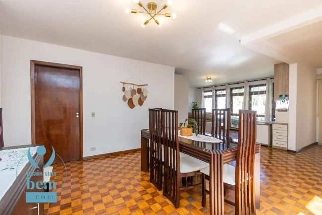 Imagem Ampla casa térrea com 208 m², 4 quartos à venda por R$ 1.490.000 - Jardim Social - Curitiba/PR