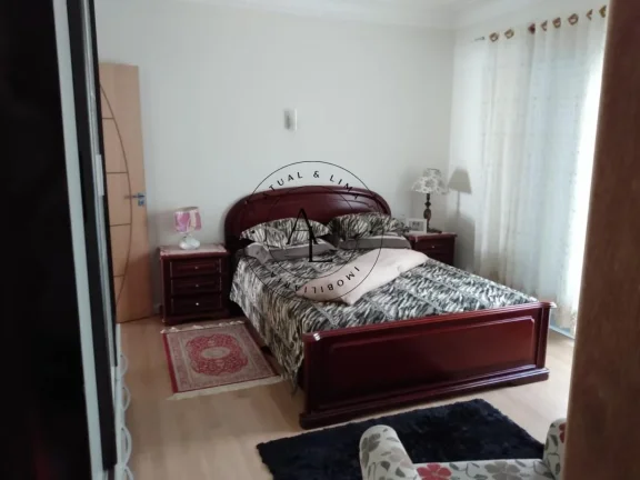 Imagem Exclusiva Casa de Luxo em Bolsão de Segurança com Piscina e 6 Suítes - 540m2 de Sofisticação