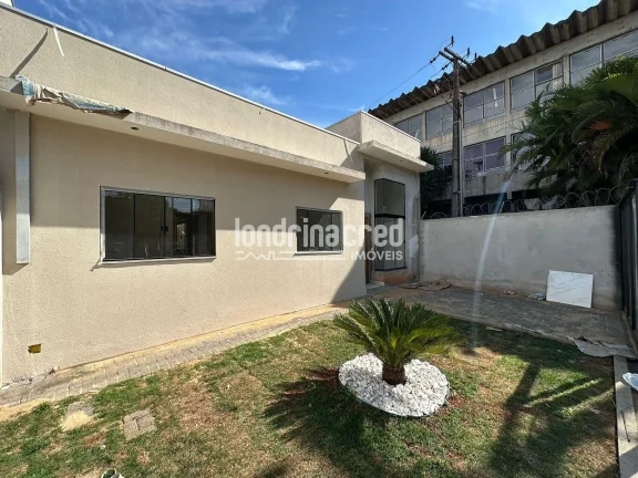 Imagem Linda casa no Jd. Antares, próxima à Av. São João, com 3 dormitórios, sendo 1 suíte, e conceito aberto entre sala e cozinha. Conforto e praticidade garantidos.