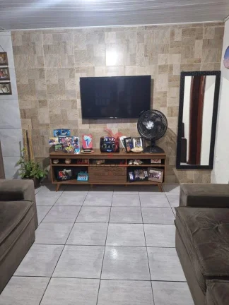 Imagem Belo imóvel, longe de enchentes e com tudo necessário perto de você, vem ser feliz!!!