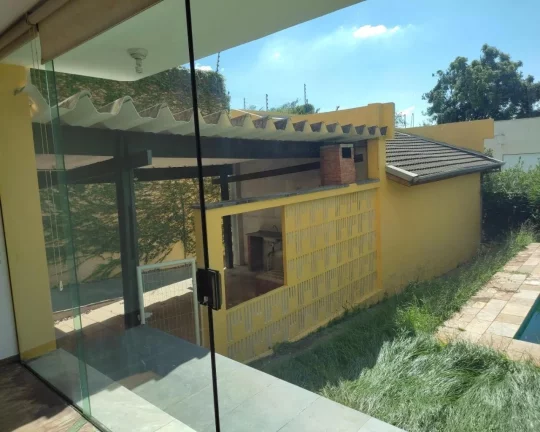 Imagem Lindo sobrado com piscina, hidromassagem,3 dormitórios 3suitsFl55