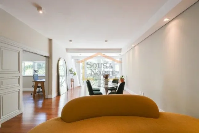 Imagem Apartamento com 141 m², com 3 dormitórios, sendo 1 suite, 2 banheiros, Imóvel amplo, bem iluminad...