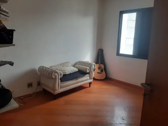 Imagem Apartamento de Luxo no Itaim Bibi: 4 Quartos, 2 Suítes, 3 Banheiros, 3 Vagas - 181m² - São Paulo-SP
