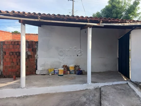 Imagem Casa a venda em Pacajus na Avenida Lúcio José de Menezes, 1760 - Croata, com 3 quartos, sendo 2 su...