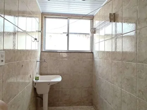 Imagem Praticidade e Conforto: Apartamento com Suíte e Garagem Coberta no bairro Santa Cecília.