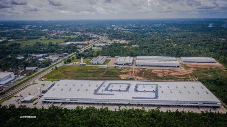 Imagem Galpão moderno para locação em condomínio logístico de alto padrão, localizado em Belém. Idea...