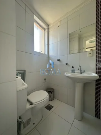 Imagem Apartamento semimobiliado de 03 dormitórios no Centro de Santa Maria.