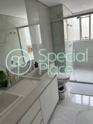 Imagem Ótimo apartamento no Jd America. São 123m2, 3 dormitórios ( 1 suíte) e 2 vagas na garagem. Apart...