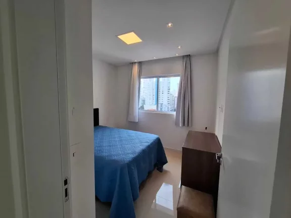 Imagem Apartamento com 2 dormitórios sendo 1 suíte e 1 vaga de garagem em Balneário Camboriú/SC