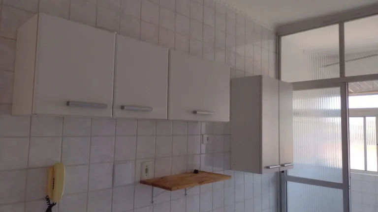 Imagem Apartamento com sacada e vista livre no Condomínio Residencial Arco Íris