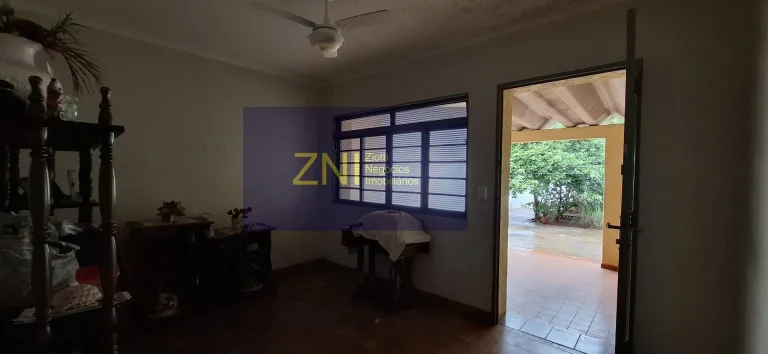Imagem Casa à Venda em Área Mista na Vila Virgínia R 1556
