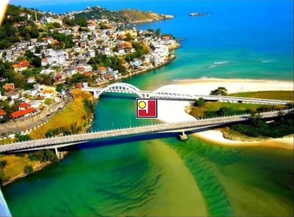 Imagem Alugo Loft e cobertura em Barra de Guaratiba, na rua da Praia. R$1700,00 loft e R$3000,00 cobertura. Atravessou a rua e está no mar. Nunca habitado.