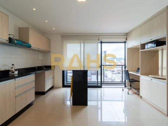 Imagem Loft ou Studio a venda muito próximo ao centro da Cidade, com 44 m² privativos , semi mobiliado, e...