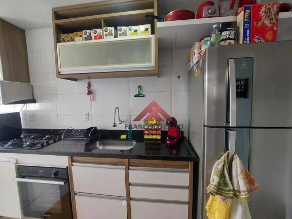Imagem Apartamento com 2 dormitórios à venda, 60 m² por R$ 210.000,00 - Colubande - São Gonçalo/RJ