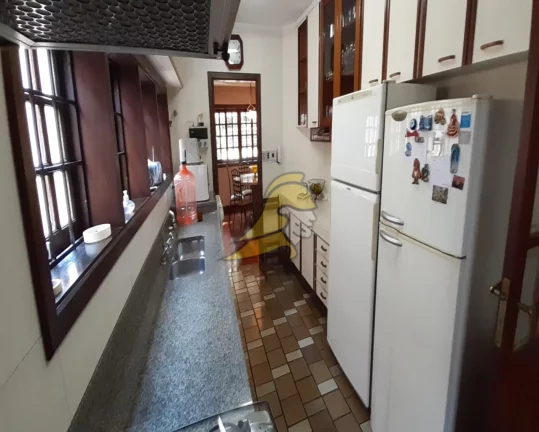 Imagem OPORTUNIDADE NO MORUMBI CASA ESTILO SOBRADO À VENDA 4 SUÍTES 6 SALAS 3 BANHEIROS 455,00 M 5 VAGAS RUA TRANQUILA SEGURA ABAIXO DA AVALIAÇÃO DE MERCADO