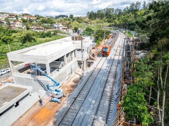 Imagem Terreno a venda em Itapevi com 4750m² por R$490.000 - Vila Ambuitá - Itapevi/SP