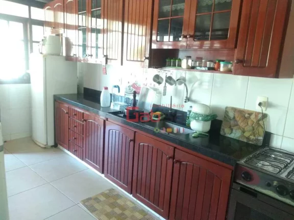 Imagem Casa com 7 dormitórios à venda, 303 m² por R$ 1.200.000,00 - Balneário das Conchas - São Pedro da Aldeia/RJ