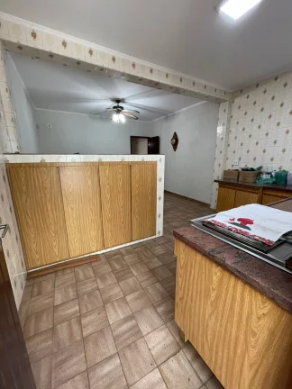 Imagem Sobrado com 174 m² 3 Dormitorios sendo 1 Suite 2 Vagas