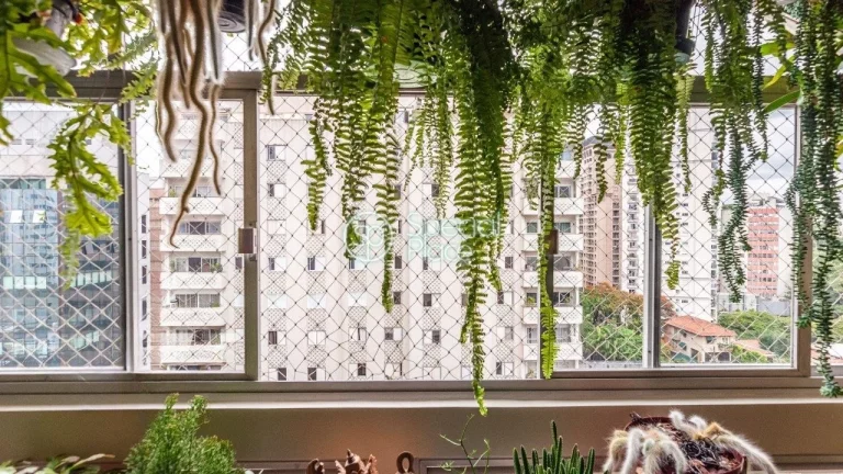 Imagem Ótimo apartamento à venda no Itaim: - Área: 138m² - 03 dormitórios - 01 suíte - com hidro - 01...